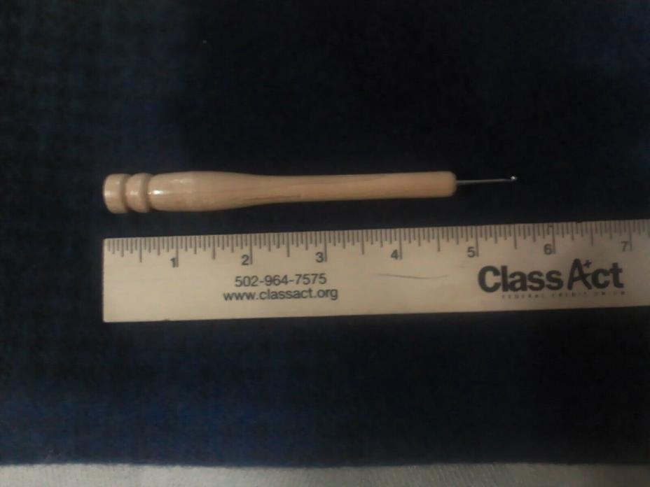 Fraser Pencil Hook for Rug Hooking - Fine Pencil Hook - Natural Color - Nice! 1!