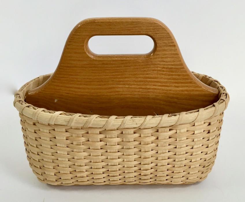 Rug Hooker’s Basket With Wooden Insert For Your Hooks