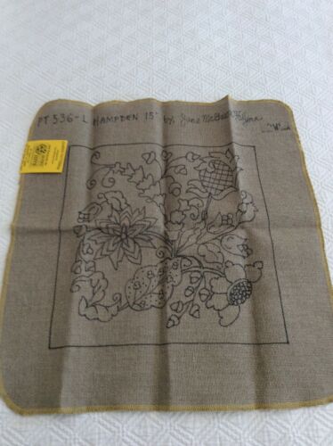 Charco PT 536-L Hampden 15” Rug Hooking Pattern Jane McGowan Flynn