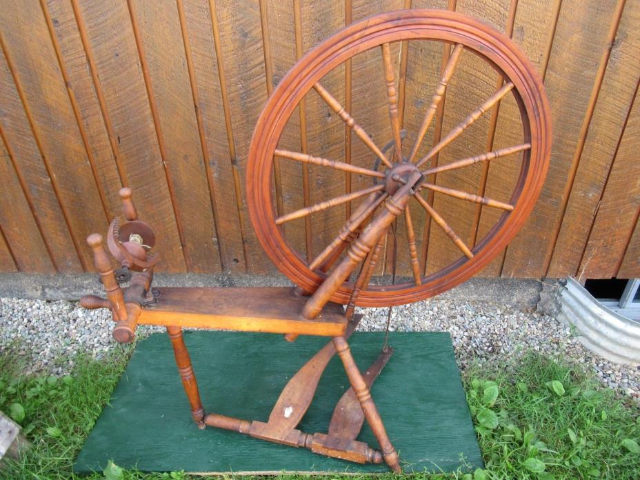 RARE Antique LARGE Spinning Wheel 29