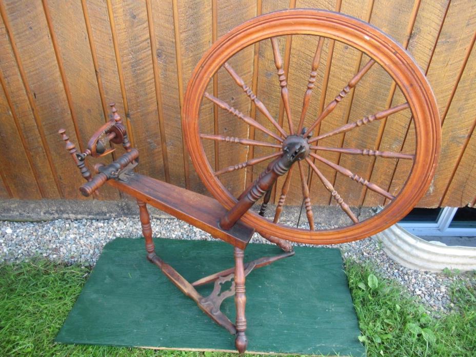 RARE Antique LARGE Spinning Wheel 30