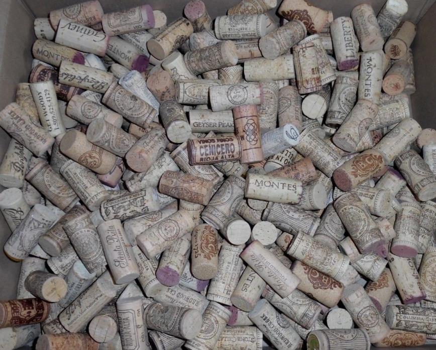 275 WINE CORKS variety of brands - USED - Great for Crafts