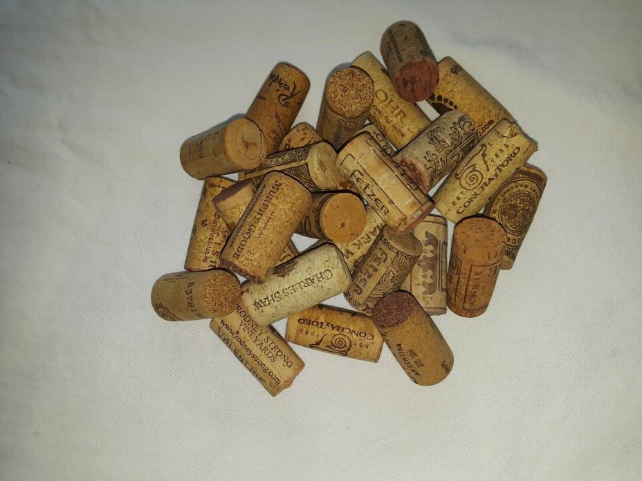 LOT OF 25 NATURAL WINE BOTTLE CORKS USED ASSORTED FOR ARTS & CRAFT PROJECTS