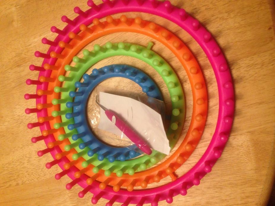 Darice Easy Knitting Round Looms Set of 4, Used, Hook  bkcs