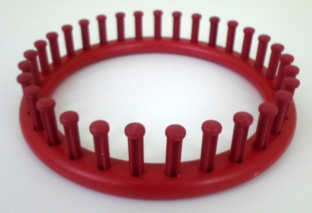KNIFTY KNITTER Round Knitting Loom RED 31 Pegs