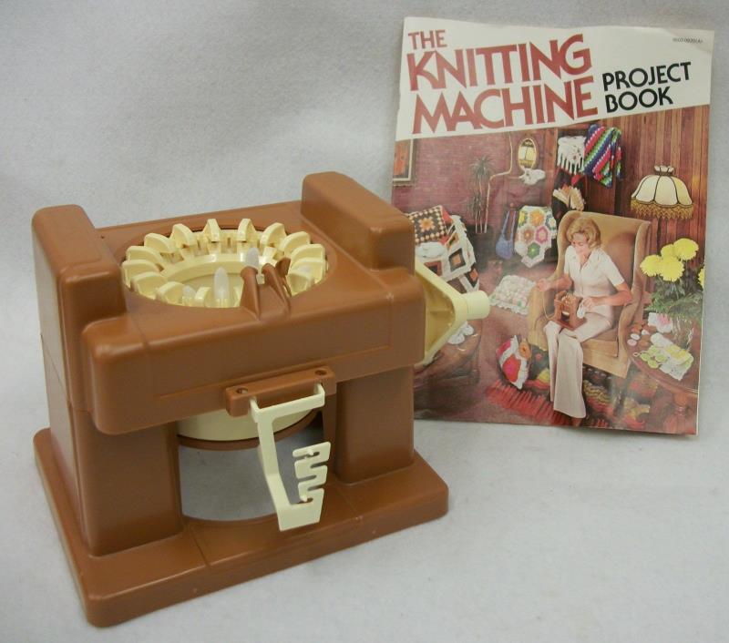 The Knitting Machine Vintage 1975 Mattel w/ Instruction & Project Booklet