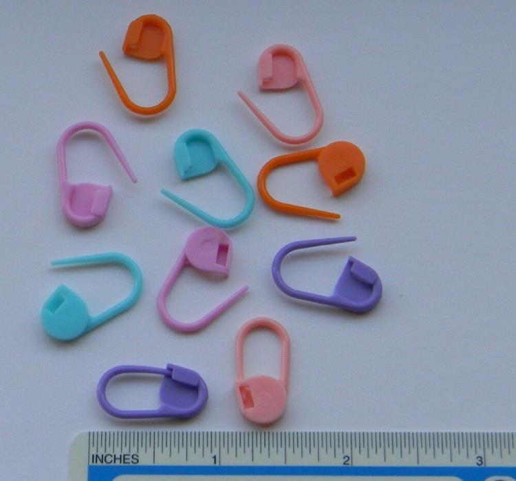 LOCKING STITCH MARKERS 10 Pack Multi colors Plastic