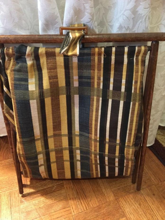 VIntage 60's Fabric Yarn Knit Sewing Wood Folding Frame TOTE BASKET