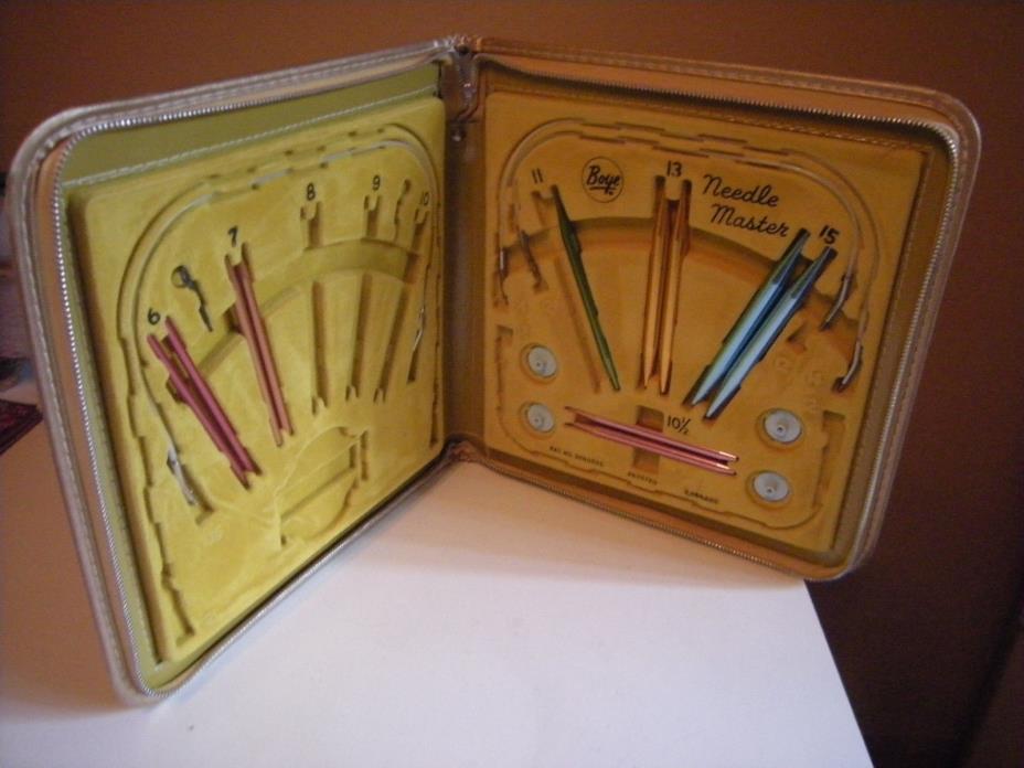 BOYE KNITTING NEEDLE MASTER CASE WITH ZIPPER VINTAGE GOLD BROCADE STORAGE CASE