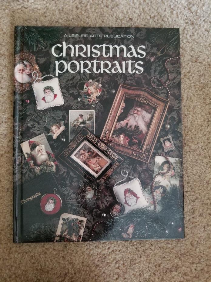 Leisure Arts Christmas to Remember Cross Pattern Book Christmas Portraits
