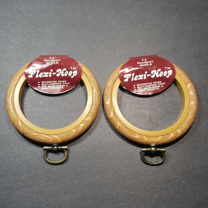 Lot of 2 Flexi-Hoop 2½” WOOD GRAIN ROUND PLASTIC Decorative Frame Cross Stitch