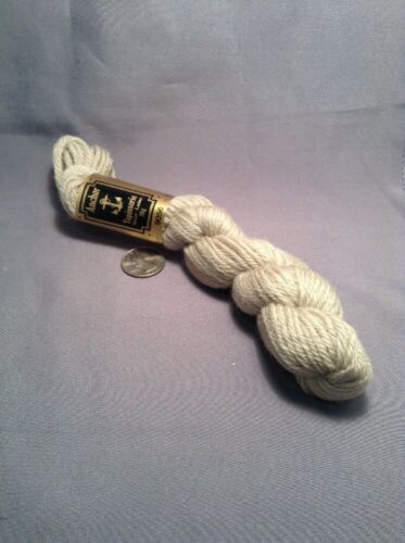 9056 Color Code - Large Anchor Tapestry Wool Yarn 40m (130') 43 Yards, 20g Skein
