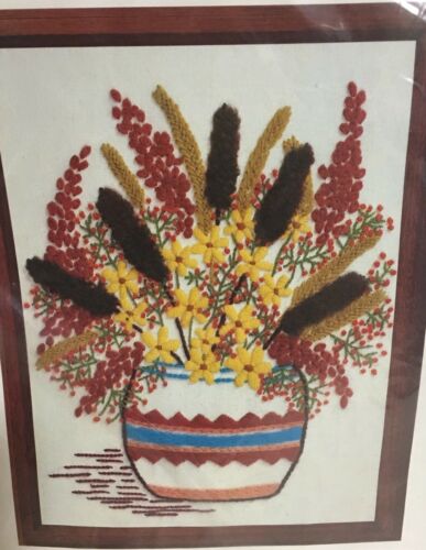 Embroidery Kit Cattails Sumac Floral Native Southwest Pottery Wool Yarn Vintage