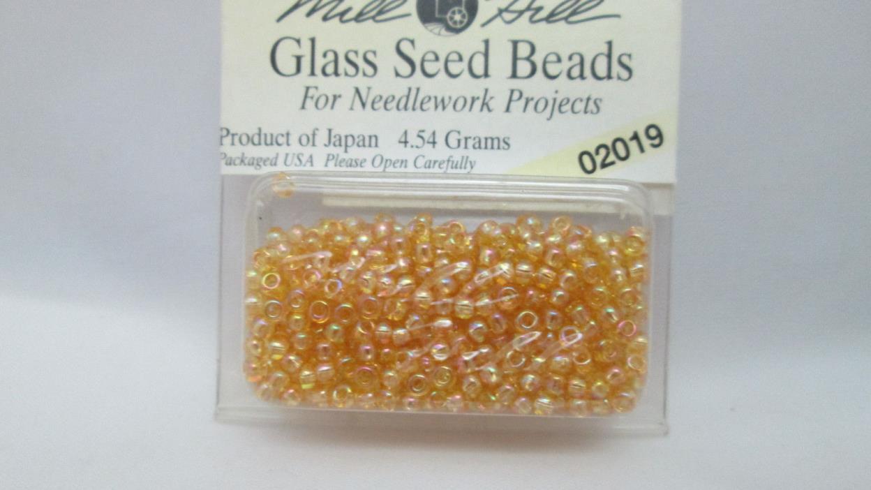 Mill Hill 11/0 Glass Seed Beads - Crystal Honey 02019