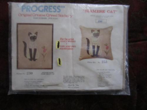 Vintage Progress Crewel Kit Siamese Cat Picture Kitten #230 14x18