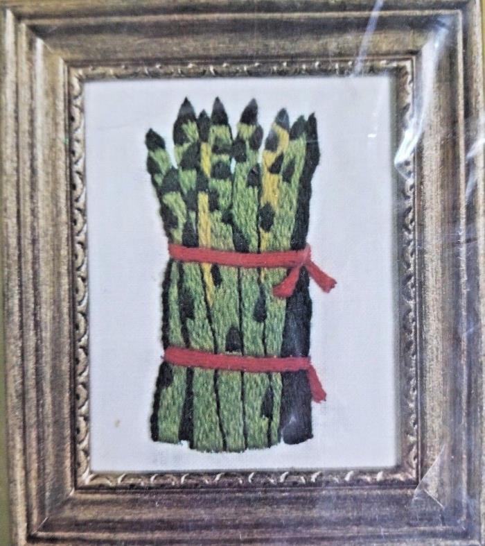 Asparagus Crewel Embroidery Kit Pauline Denham #6046 Vintage with Frame