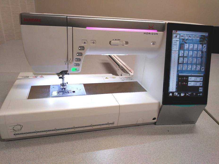 Janome Memory Craft 15000 Horizon Sewing & Embroidery Machine