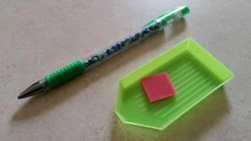 Diamond Painting Drill Pen- Green w/Comfort Grip, tray, & wax sq.