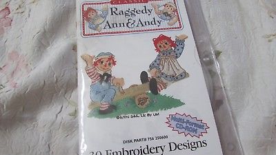 HTF RAGGEDY ANN & ANDY CLASSIC Original embroidery design Cd multi-format 4x4