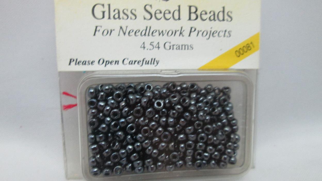 Mill Hill 11/0 Glass Seed Beads - Jet Black 00081