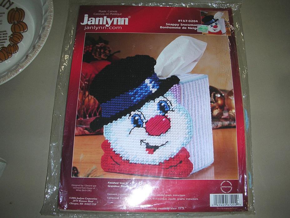 Janlynn SNAPPY SNOWMAN Christmas Plastic Canvas Kit ~ Tissue Cover