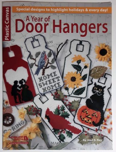 A Year Of Door Hangers Plastic Canvas 12 Monthly Patterns Holidays Christmas