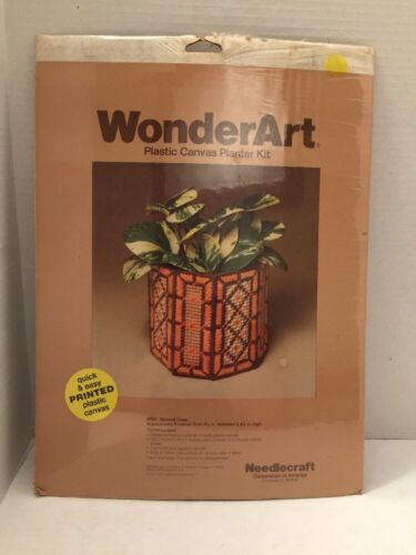 WONDERART Plastic Canvas Planter Kit Needlecraft Stained Glass Vintage