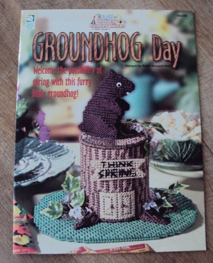 HWB Plastic Canvas Easy Holiday Centerpieces Groundhog Day - 186009