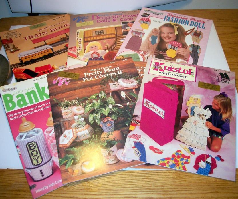 8 Pc Lot PLASTIC CANVAS Pattern Books BANKS DOLLS POT HOLDERS TRAINS Etc