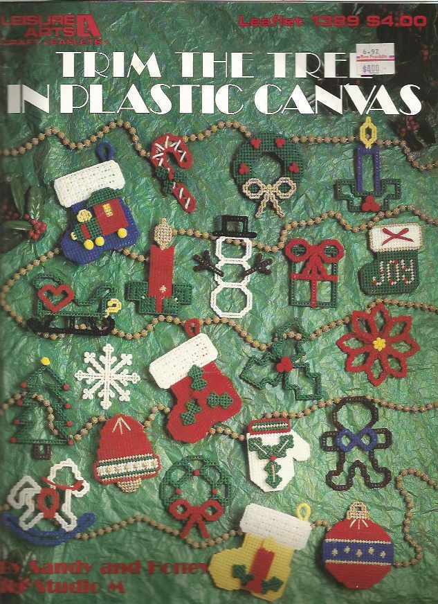 TRIM THE TREE IN PLASTIC CANVAS Leisure Arts Leaflet 1389