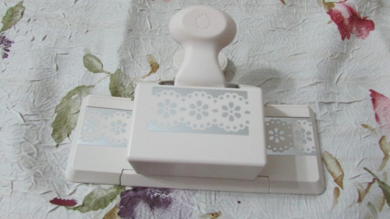 Martha Stewart Crafts DAISY CHAIN Edger Punch Paper Cardmaking EXC