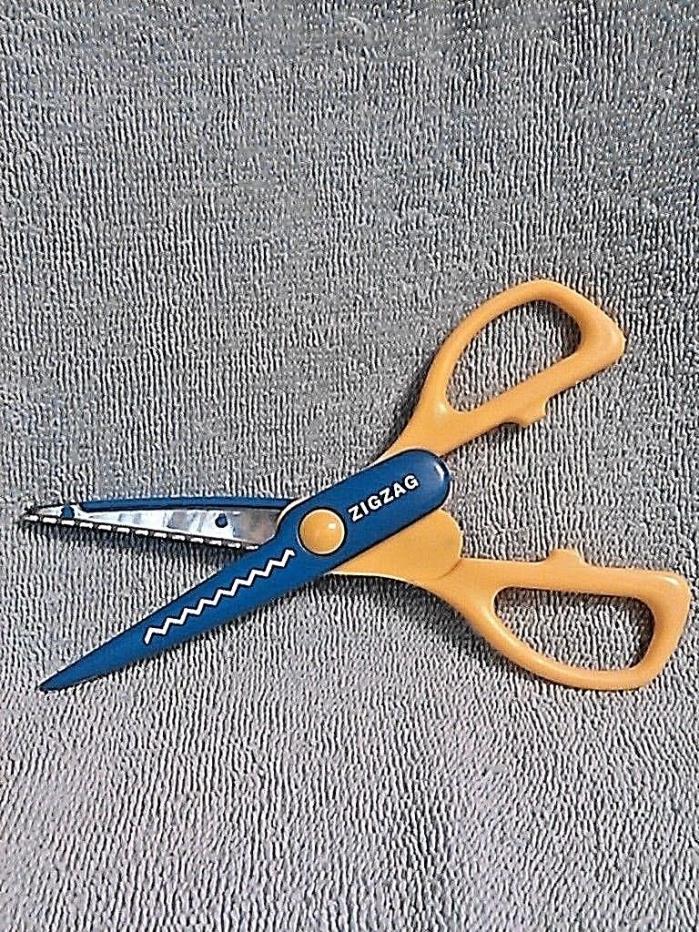 ZigZag Craft Scissors-New