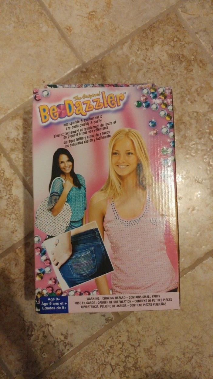 THE ORIGINAL BEDAZZLER MACHINE + 150 BONUS RHINESTONES UNUSED OPEN BOX