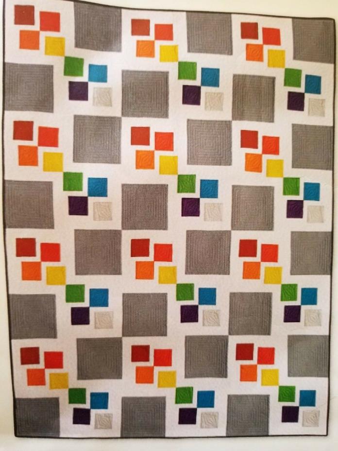 Gray Square Scramble Quilting Kit from Fons & Porter w/ RJR Fabrics 54