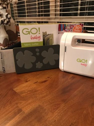 AccuQuilt GO! Baby Fabric Cutter with Cutting Mat And Flower Fabric Die