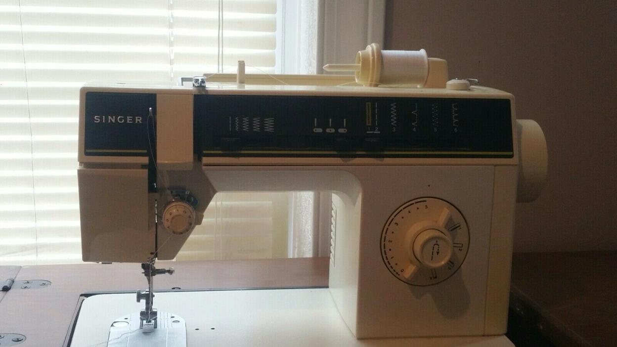 Vintage Singer 6012C Sew Machine Model # 853 9675  Cabinet w/ folding table