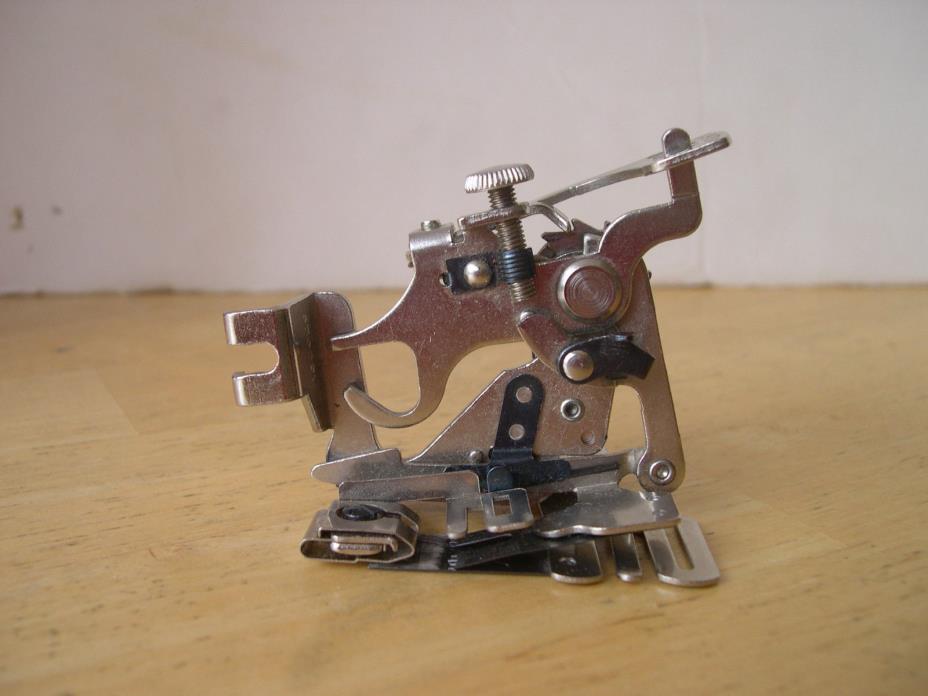 Vintage Singer Sewing Machine Ruffler Foot 1261 Part # 160629