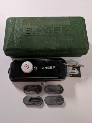 Vintage 1948 SINGER BUTTON HOLER #W654321N with Templates & Hard Shell Case