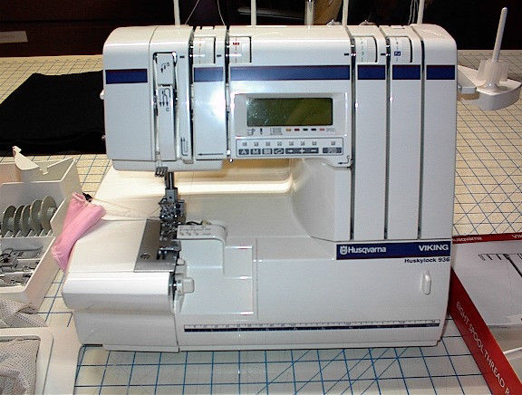 Viking Huskylock Sewing Serger 936 Used  With Cover Stitch Kit