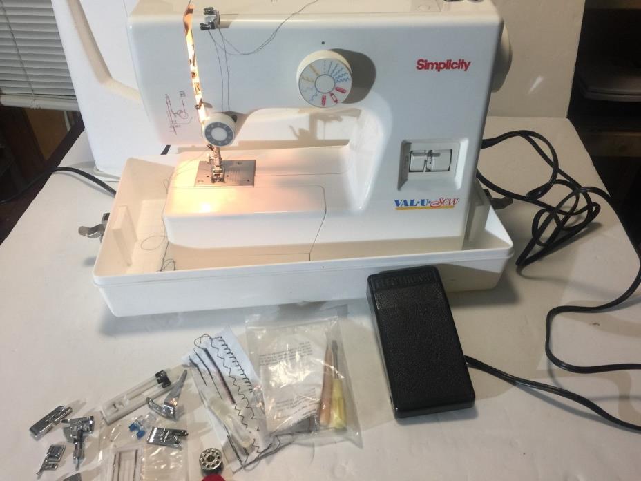 RARE MINT!!!!  SIMPLICITY 2507 SEWING MACHINE with hard case and extras!!!