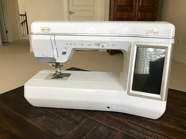 Baby Lock Aria Sewing Machine - Excellent Condition