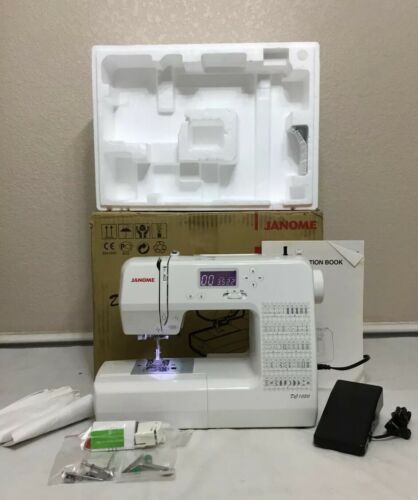 Janome DC1050 Computerized Sewing Machine In Open Box *NICE*