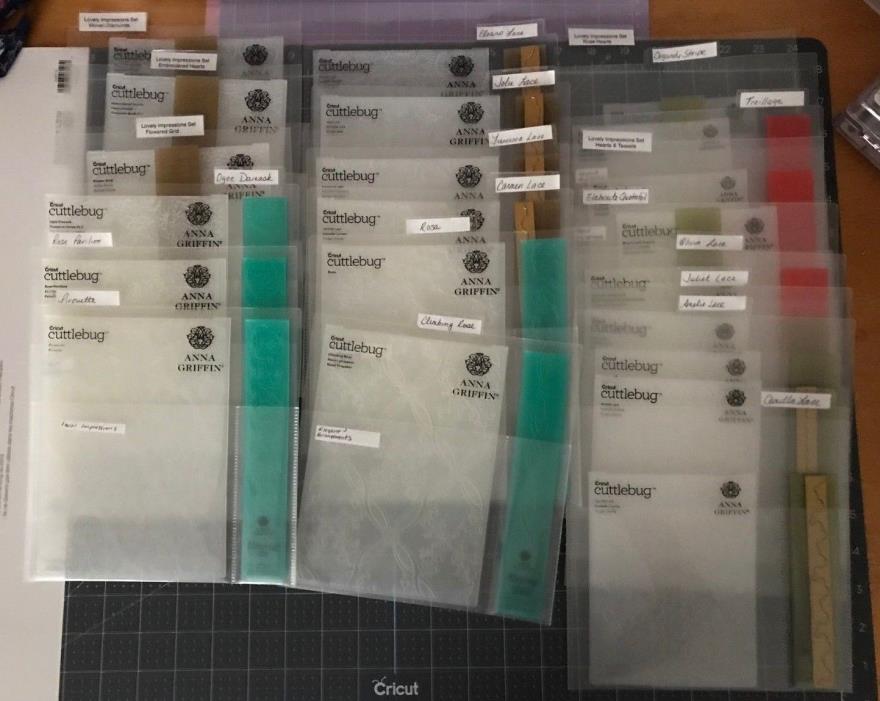 Huge Lot of Cricut Cuttlebug / Anna Griffin Embossing Folders and dies