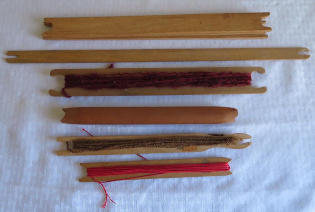 Weaving Loom Shuttles Lot of 8 Flat Handcrafted Fiber Arts Wood VTG Paint Sticks