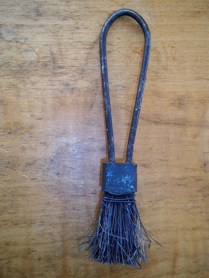 ANTIQUE SMALL CAST IRON   LOOP HANDLE  WIRE  BRUSH /TOOL /WIRE WISK 6
