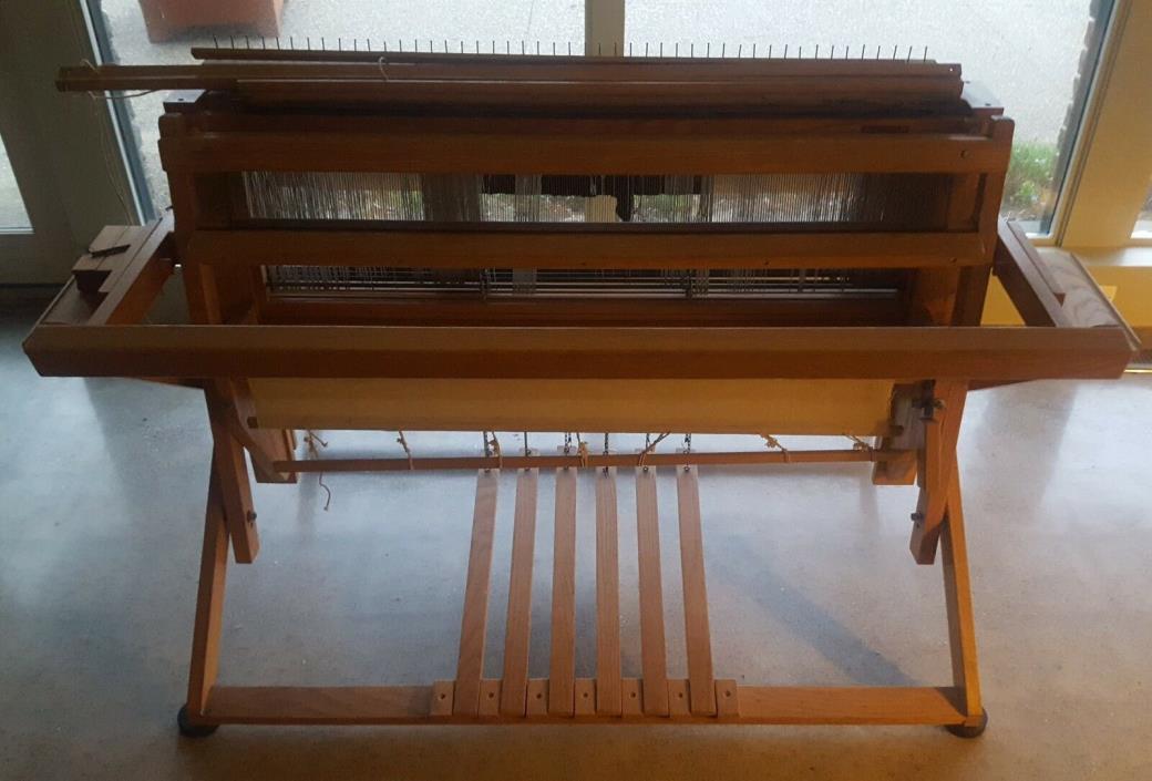 Floor Loom 60