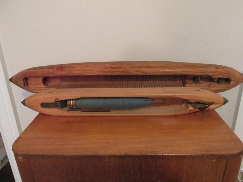 WEAVING LOOM SHUTTLES BOATS VINTAGE DOMINION AYERS PRIMITIVE TEXTILE FACTORY