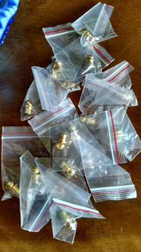 24 kt Hut Woodworking 15 Top Finials for Ornaments or similar projects
