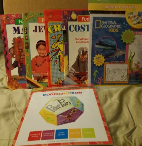 Kids Craft Projects 4 Books 12 Placemats 1 Kit All NEW see pics for details