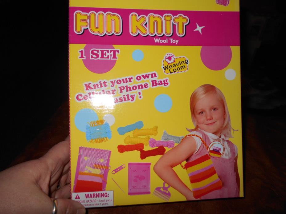 Fun Knit Wool Toy Knit your own cell phone kit with weaving loom NIP